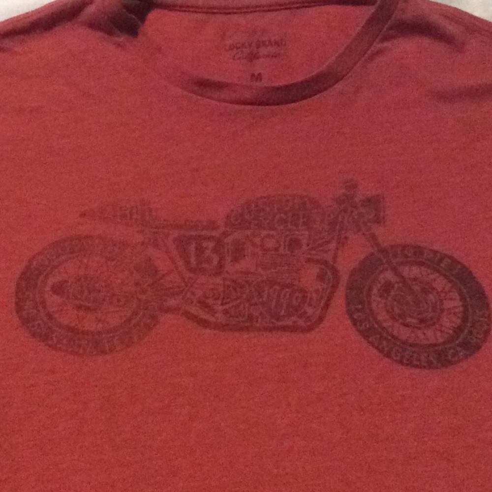 Men’s Lucky Brand T shirt